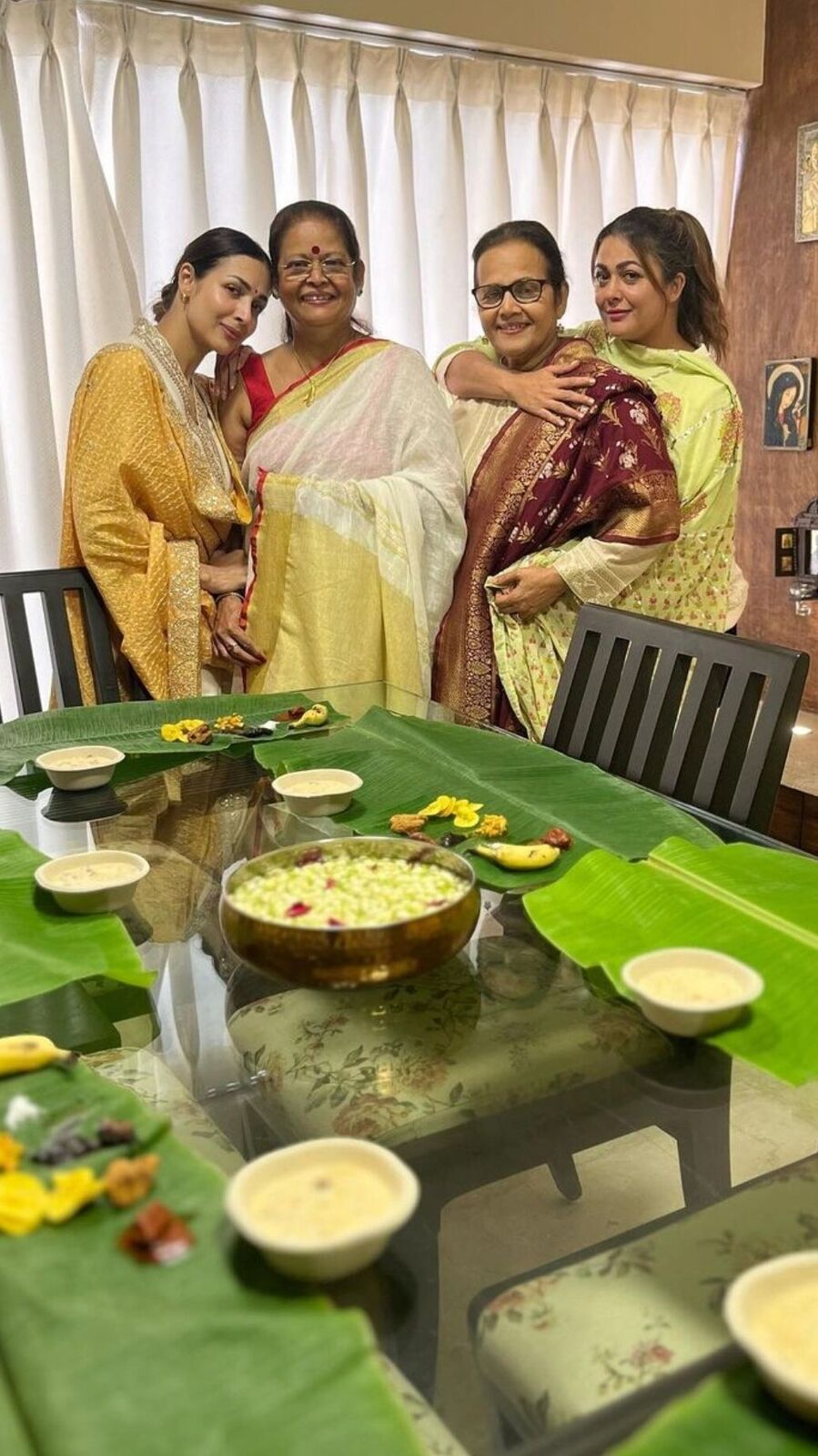 Malaika Arora Onam: দেশ জুড়ে পালিত হচ্ছে ফসল উৎসব, দেখুন মালাইকার বাড়িতে ওনাম-এর ঝলক