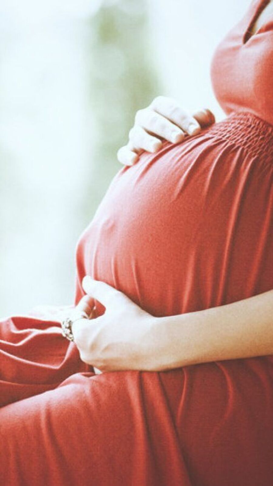 Pregnancy: গর্ভাবস্থায় এই ৬ খারাপ অভ্যাস হতে পারে ক্ষতির কারণ, কী কী কাজ করবেন না
