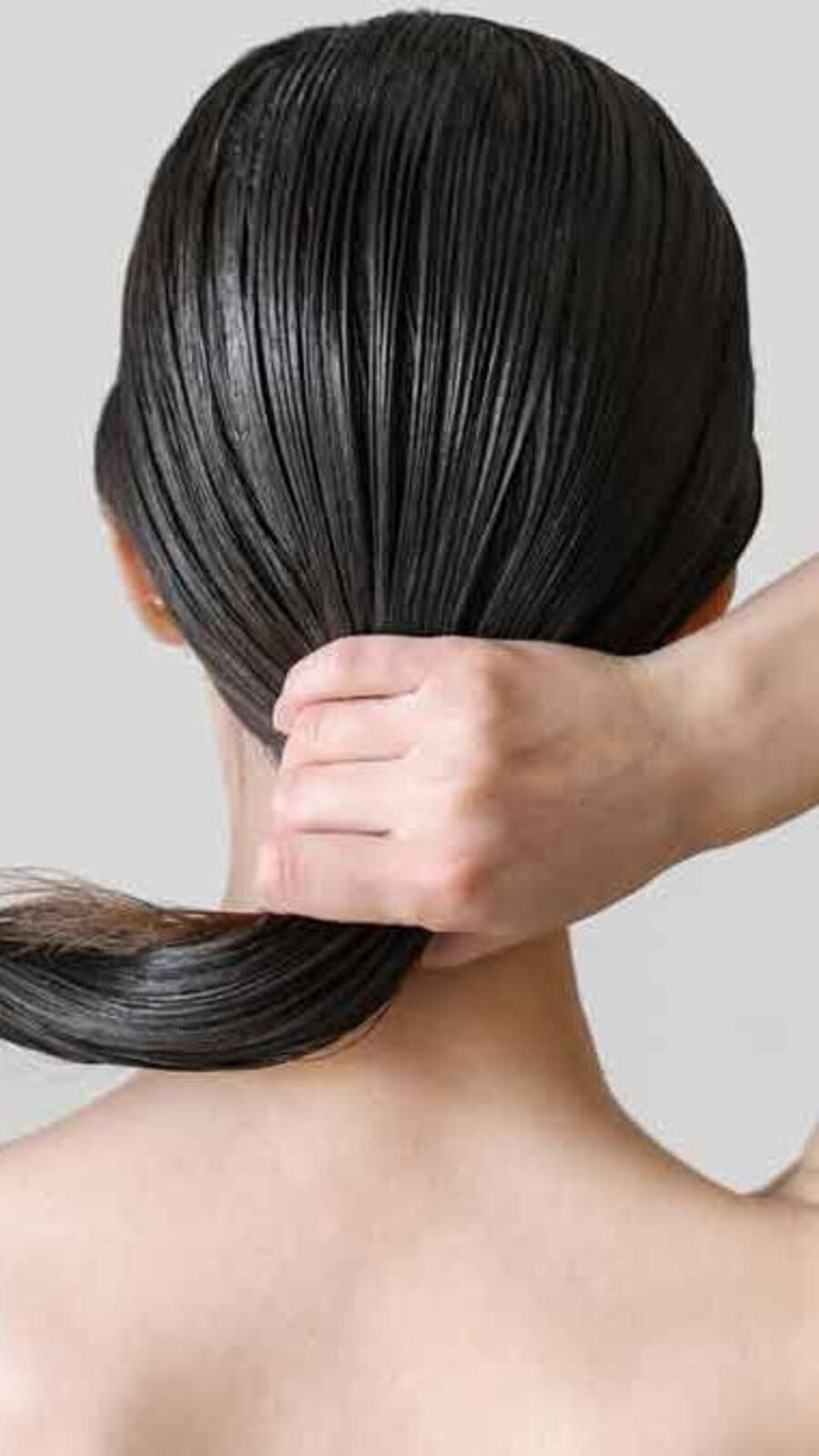 Aloe Vera for Hair: চুলে ম্যাজিকের মতো কাজ করে অ্যালোভেরা জেল! যত্ন রাখতে কীভাবে লাগাবেন