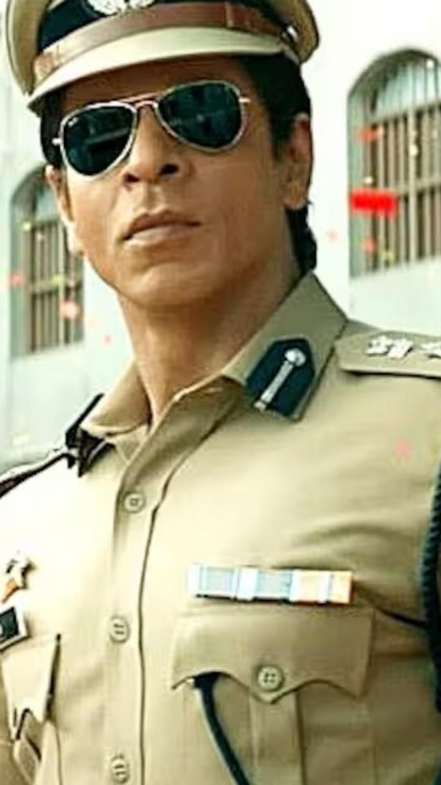 জওয়ানের জন্য বউয়ের থেকে ১০০ কোটি টাকা  নিয়েছেন শাহরুখ! বাকিরা কে কত কোটি পেলেন?