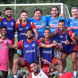 <p>ইস্টবেঙ্গল কোচ কার্লেস কুয়াদ্রাত</p> <p>ইস্টবেঙ্গল কোচ কার্লেস কুয়াদ্রাত</p>