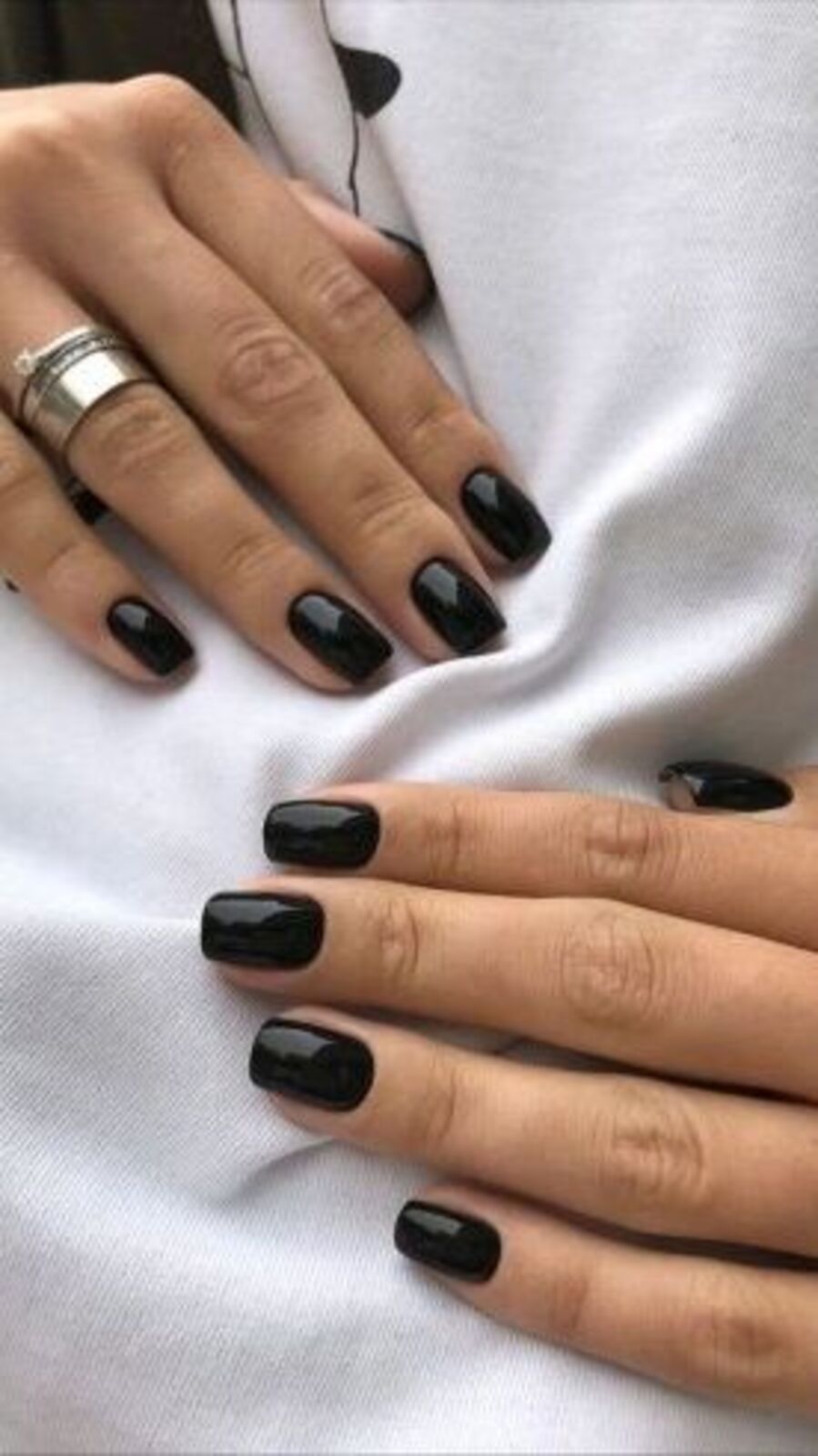 Nail Shape Meaning: নখ দেখেই নাকি বোঝা যায় জীবন কেমন হবে, কারা থাকবেন কষ্টে
