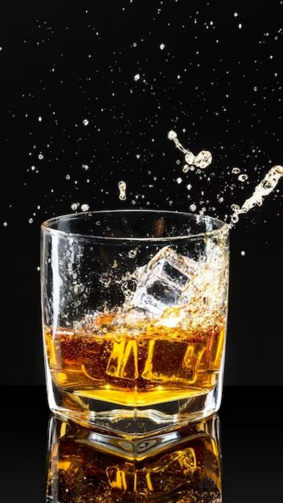 Alcohol side effects : হজমে ঝামেলা হতে পারে মদ্যপানে, আর কী কী রোগের ঝুঁকি রয়েছে জেনে নিন