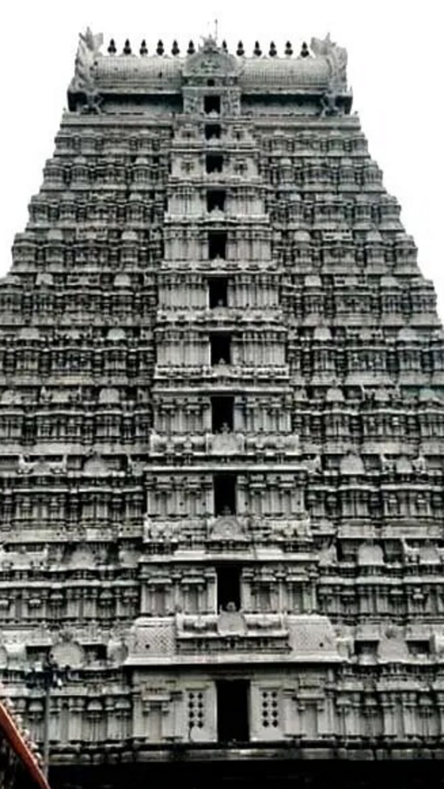 Arunachalam Temple: বিশ্বের সবচেয়ে উঁচু শিব মন্দির দক্ষিণ ভারতে, কত ফুট দীর্ঘ জানলে চমকে যাবেন
