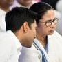 <p>মমতা বন্দ্যোপাধ্য়ায় ও অভিষেক বন্দ্যোপাধ্যায় (HT Photo)</p> <p>মমতা বন্দ্যোপাধ্য়ায় ও অভিষেক বন্দ্যোপাধ্যায় (HT Photo)</p>