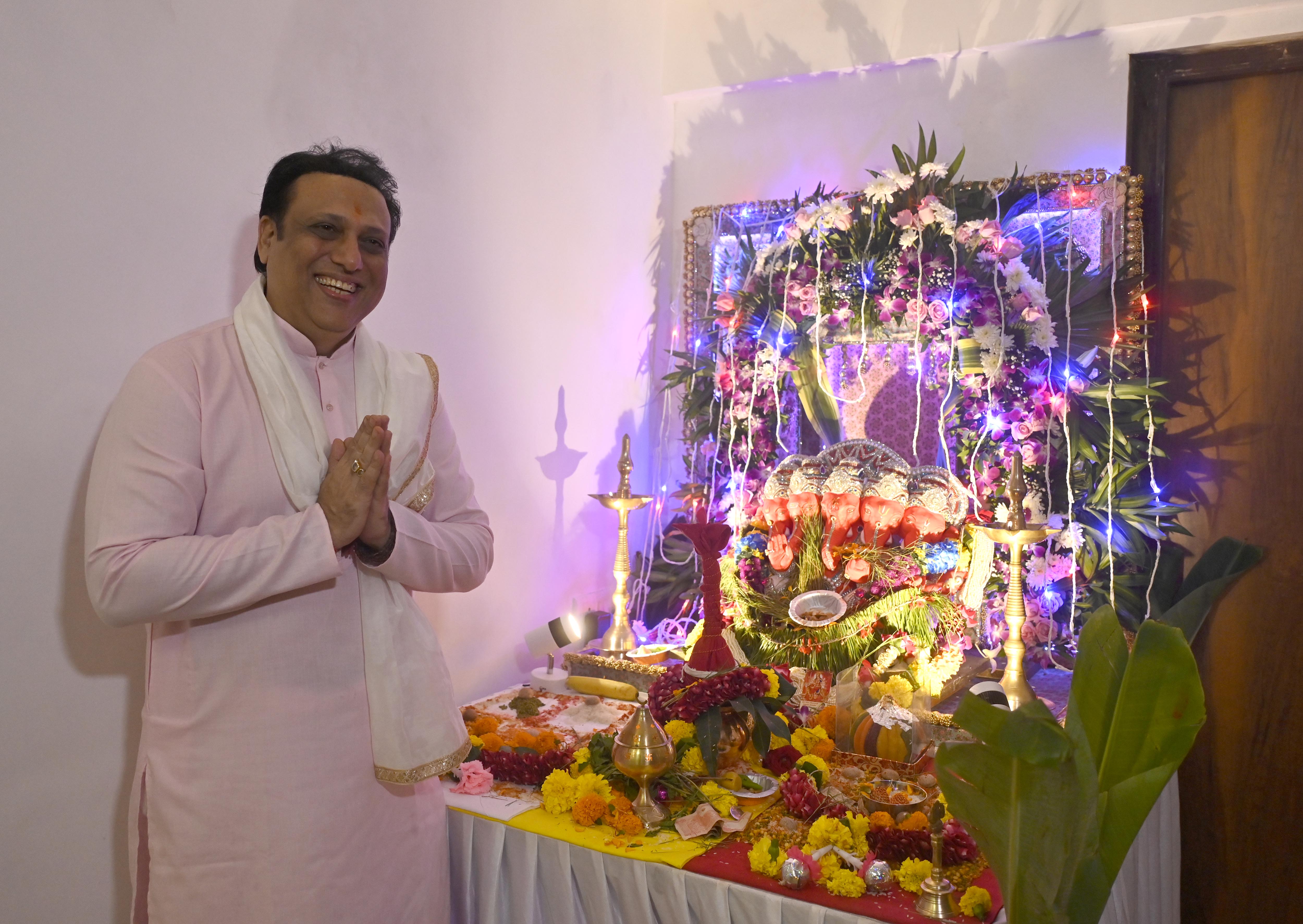 <p>গোবিন্দার গণেশ বন্দনা </p>