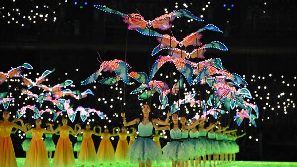 Asian Games: গেমসের জমকালো উদ্বোধনী অনুষ্ঠানে প্রযুক্তির ব্যবহারের চমক দেখাল চিন