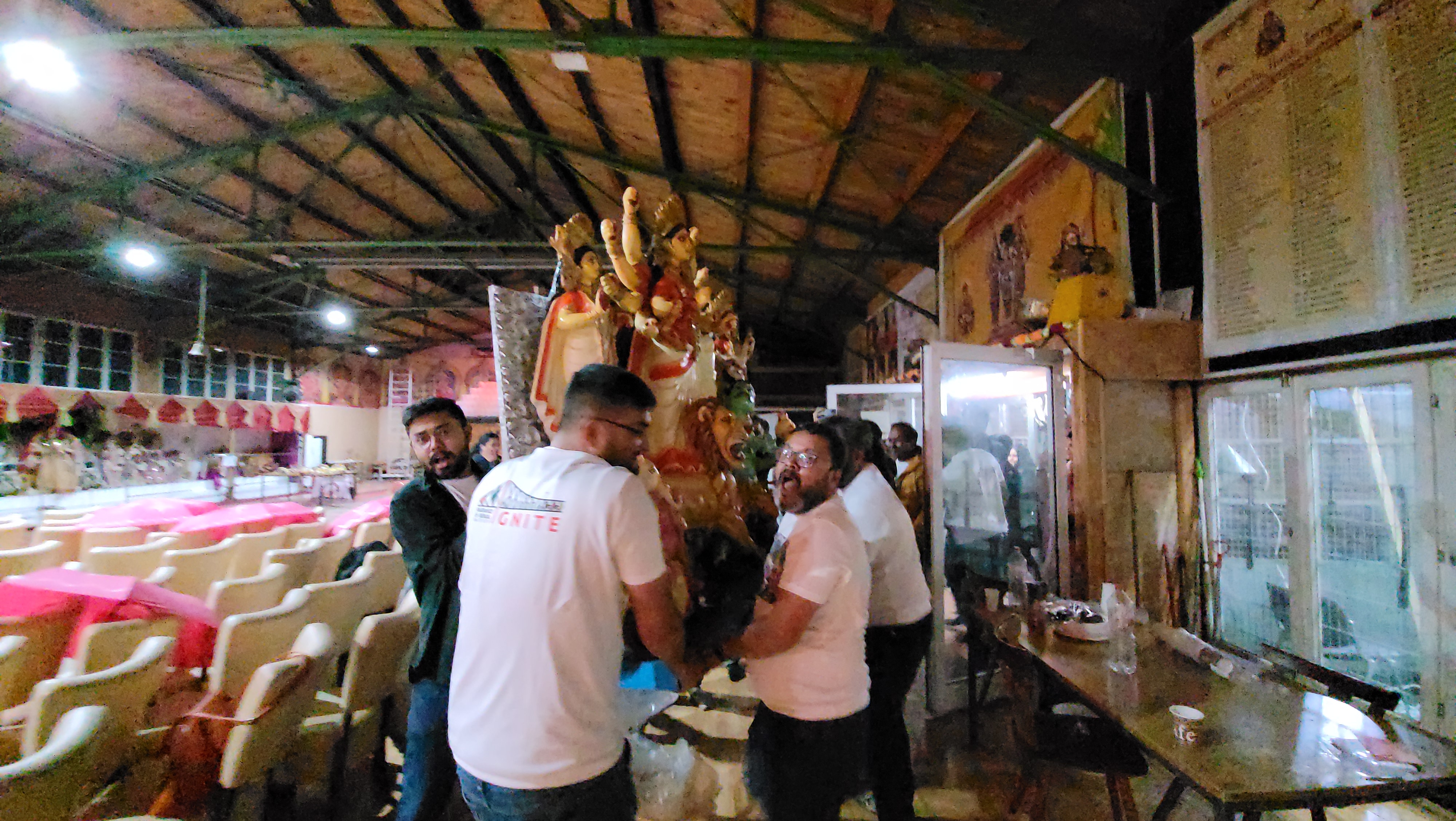 <p>আসছেন মা। (ছবি সৌজন্যে অরিজিৎ পাত্র)</p> <p>আসছেন মা। (ছবি সৌজন্যে অরিজিৎ পাত্র)</p>