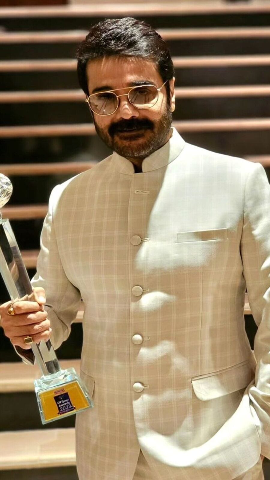 Prosenjit Chatterjee: ওটিটিতে সেরা সহ-অভিনেতার সম্মান পেলেন বুম্বাদা, দেখুন মন ভালো করা ছবি