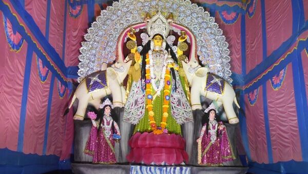 <p>কমলেকামিনী মাতা</p>