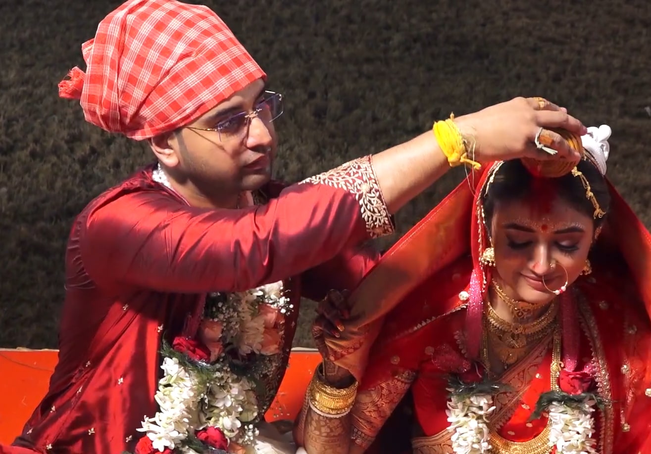 <p>শ্রীপর্ণার সিঁদুর দান </p> <p>শ্রীপর্ণার সিঁদুর দান </p>