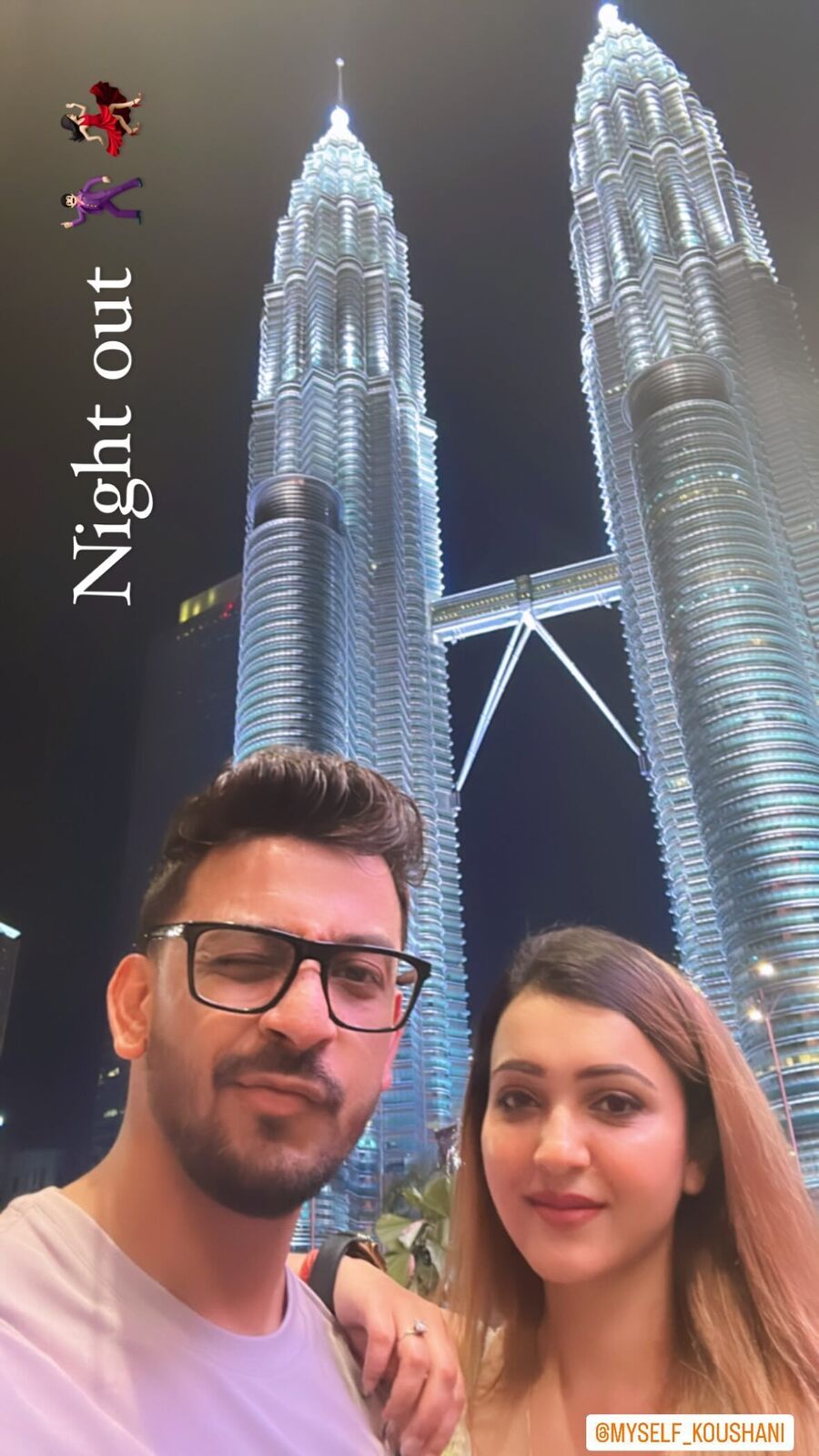 মালয়েশিয়ায় চুটিয়ে হলিডে কাটাচ্ছেন বনি-কৌশানি, সেলফি তুলেছেন টুইন টাওয়ারের সামনে