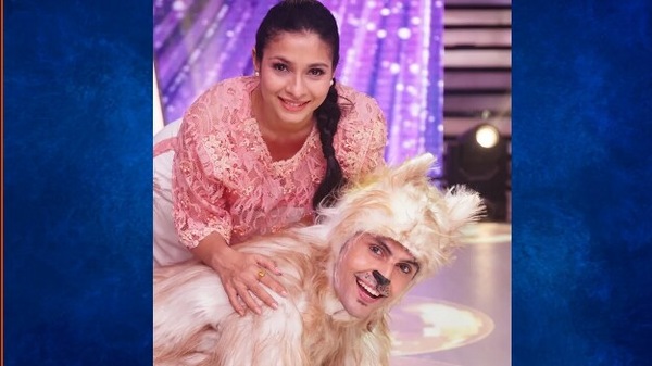 <p>‘ঝলক দিখলা যা’তে তনিশার পারফরম্যান্স</p> <p>‘ঝলক দিখলা যা’তে তনিশার পারফরম্যান্স</p>