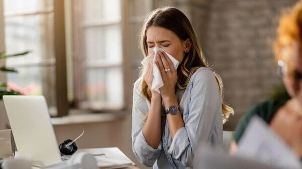 নিমেষে দূর হবে হাঁচি, কাশি, চুলকানি! এই ঘরোয়া টোটকায় ভ্যানিশ হবে অ্যালার্জি – Allergy: Know some home remedies of winter allergy.