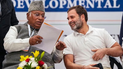 বাংলায় ৩–৫টি আসন চায় কংগ্রেস, ২৯০টি আসনে একক লড়াই পরিকল্পনা হাত শিবিরের