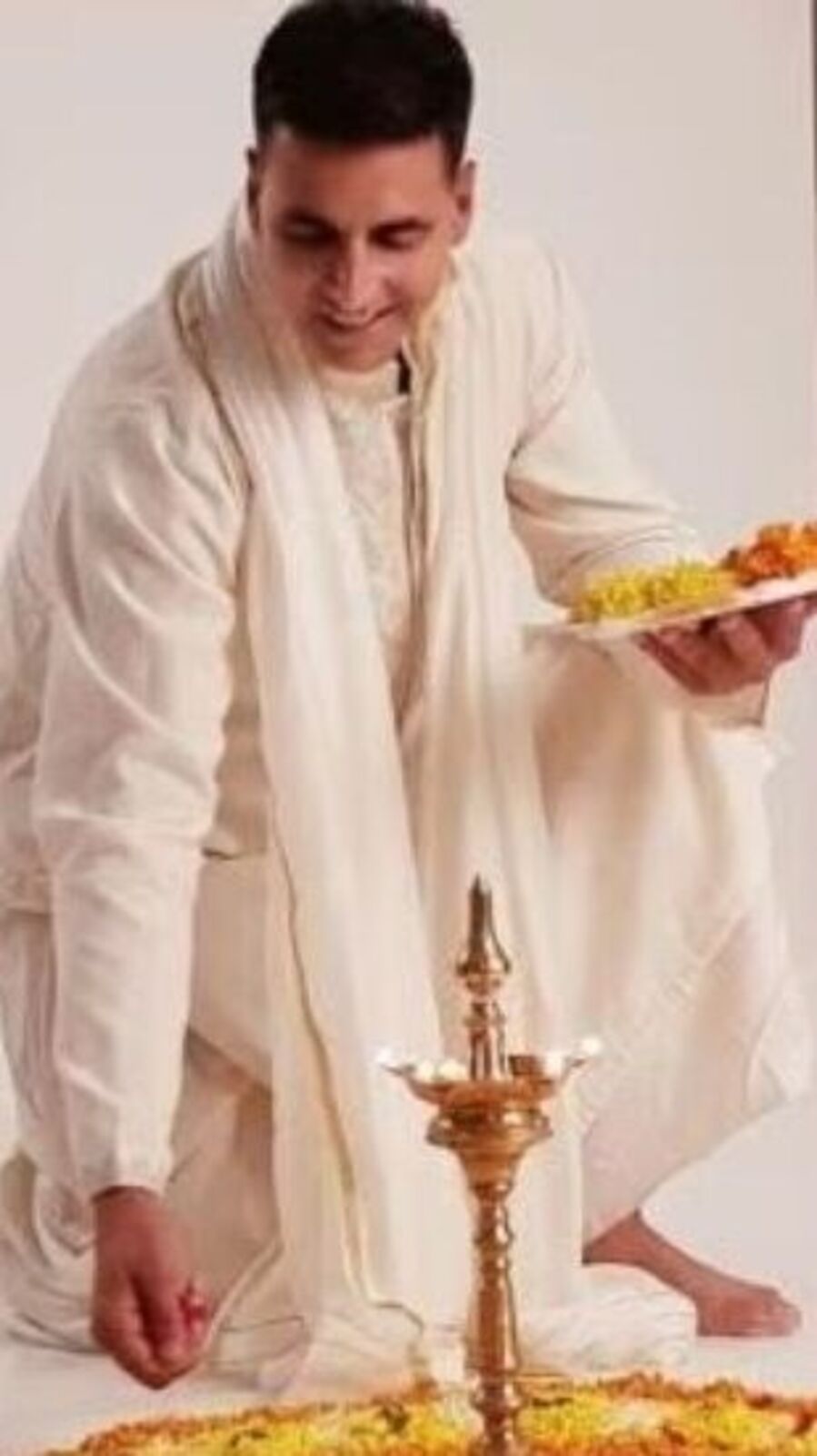 Untitled Story'রাম কে নাম'! অযোধ্যার মন্দির নির্মাণে আর্থিক অনুদান দিয়েছেন এই তারকারা…