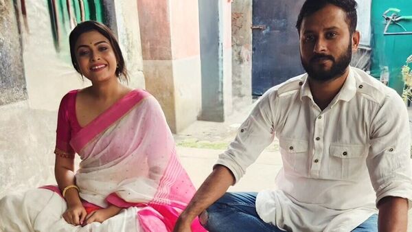 <p>বিয়ের আগে চলছে জমিয়ে অস্মিতা-রামগোপালের আইবুড়ো ভাত খাওয়ার পর্ব </p> <p>বিয়ের আগে চলছে জমিয়ে অস্মিতা-রামগোপালের আইবুড়ো ভাত খাওয়ার পর্ব </p>