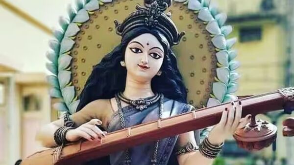 জ্ঞান বা বিদ্যা নয়, জানেন কি আসলে কীসের দেবী সরস্বতী?