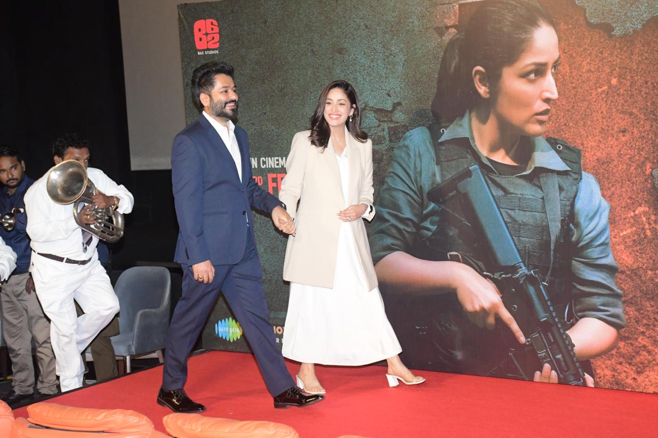 <p>বরের হাত ধরে ছবির ট্রেলার লঞ্চে ইয়ামি </p> <p>বরের হাত ধরে ছবির ট্রেলার লঞ্চে ইয়ামি </p>
