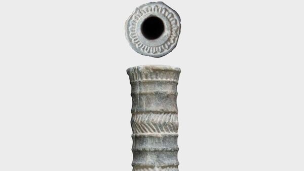 খোঁজ মিলল ৪,০০০ বছর পুরনো লিপস্টিকের, কোন রহস্য লুকিয়ে এই অতি প্রাচীন প্রসাধনীতে