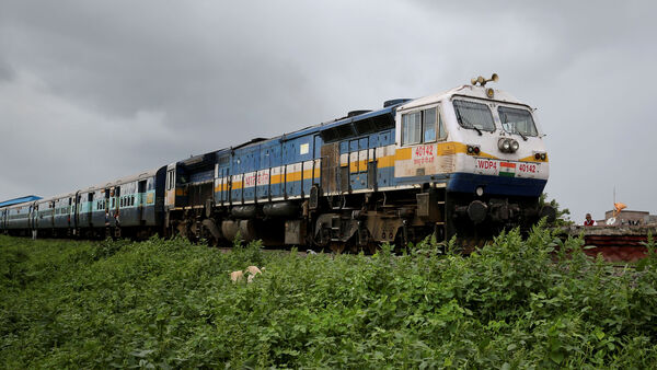 Rail Budget for West Bengal: কোথায় বঞ্চনা? বাজেটে বাংলার রেলের জন্য বিরাট বরাদ্দ, দেশের মধ্যে চতুর্থ, রইল পুরো তালিকা