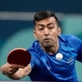 টেবিল টেনিসের মেনস সিঙ্গলসের রাউন্ড অফ ৬৪-এর ম্যাচে হেরে গেলেন হরমিত দেশাই। ফ্রান্সের ফেলিক্স লিব্রানের কাছে ০-৪ স্ট্রেট গেমে হেরে যান হরমিত। ম্যাচের ফল ভারতীয় তারকার প্রতিকূলে ৮-১১, ৮-১১, ৬-১১, ৮-১১। ছবি- এপি।