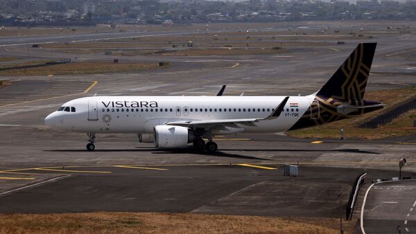 এয়ার ইন্ডিয়ার সঙ্গে জুড়ে যাওয়ার আগে কর্মীদের স্বেচ্ছাবসরের সুযোগ ভিস্তারার