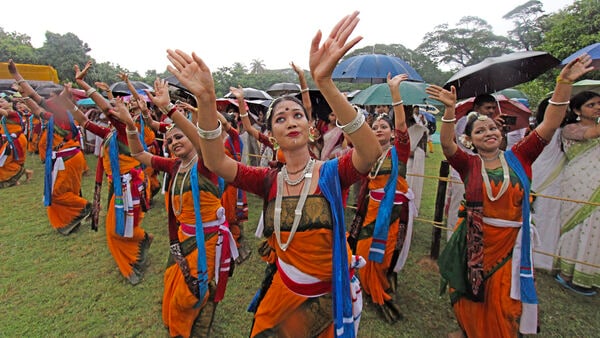 Srimanta Sankardeva: বিশ্বভারতী বিশ্ববিদ্যালয়ের সঙ্গে মউ স্বাক্ষর করল অসম সরকার, শঙ্করদেবকে স্মরণ!