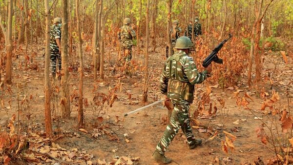 Dantewada Maoists Encounter: দান্তেওয়াড়ায় এনকাউন্টার, নিকেশ ৯ মাওবাদী, উদ্ধার প্রচুর অস্ত্র