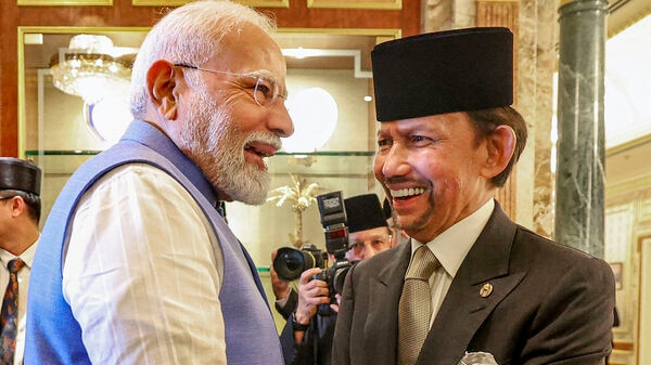 India-Brunei Relations: মহাকাশ সহযোগিতা বাড়াবে ভারত-ব্রুনাই, দীর্ঘমেয়াদি এলএনজি সরবরাহ নিয়ে আলোচনা