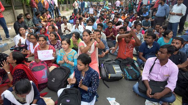 কলকাতা হাইকোর্ট: শিক্ষক নিয়োগে ২০০ প্রার্থীর বঞ্চনার dramatis অভিযোগ