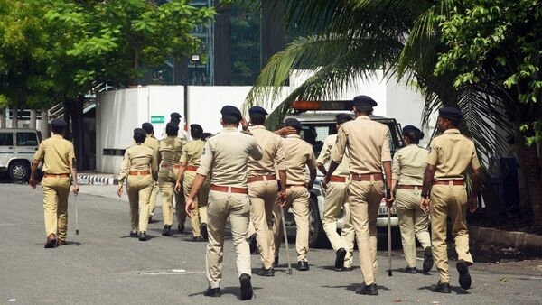 পুলিশ কর্মীদের পরিবারে ক্ষোভ, রাজ্য সরকারের বিরুদ্ধে আন্দোলন—নির্বাচনের পরেও বদলি ফিরছে না কেন?