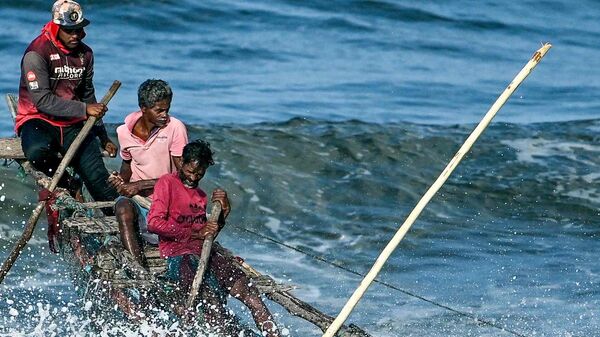 Fishing Boat Capsized: ট্রলার দুর্ঘটনায় মৃত আট মৎসজীবী, কেন এত ঘন ঘন ঘটছে বিপত্তি?