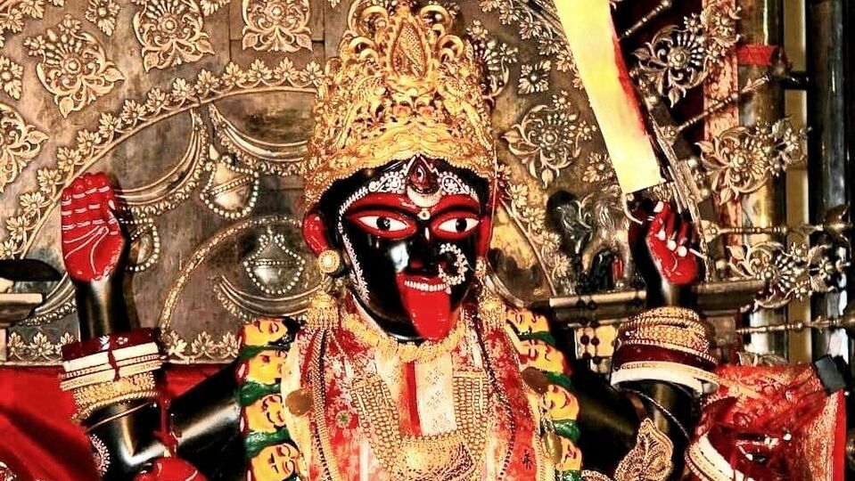 নবপল্লী অ্যাসোসিয়েশন - এই বছর ৪৫তম বর্ষে পদার্পণ নবপল্লী অ্যাসোসিয়েশনের পুজো। ২০২৪ সালে তাদের থিম ‘বৃন্দাবনের প্রেমমন্দির’। প্রতি বছরই বিশাল মাঠে এই মণ্ডপ তৈরি হয়। গত বছর তাদের থিম ছিল কেদারনাথ।(সবকটি প্রতীকী ছবি সৌজন্য - ফেসবুক)
