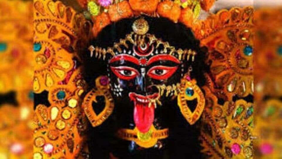 কালীপুজো উপলক্ষে ভালোবাসার মানুষকে পাঠান শুভেচ্ছা (সৌজন্য HT File Photo)