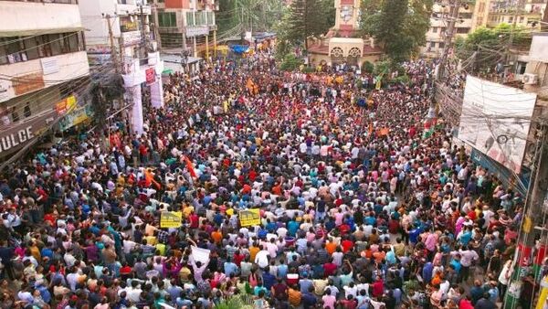 চট্টগ্রামে সনাতন জাগরণ মঞ্চের সমাবেশে জনজোয়ার, ‘মিথ্যা মামলা’ তুলতে আল্টিমেটাম!