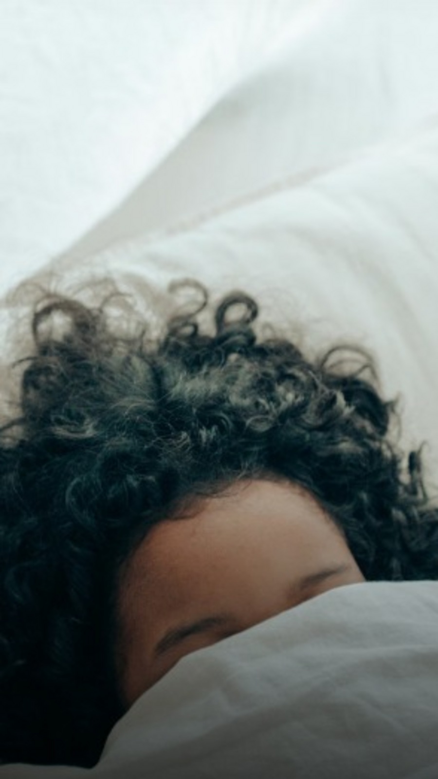 উত্‍সবের জেরে ঘুমের রুটিন নষ্ট, কিভাবে তা স্বাভাবিক করবেন?