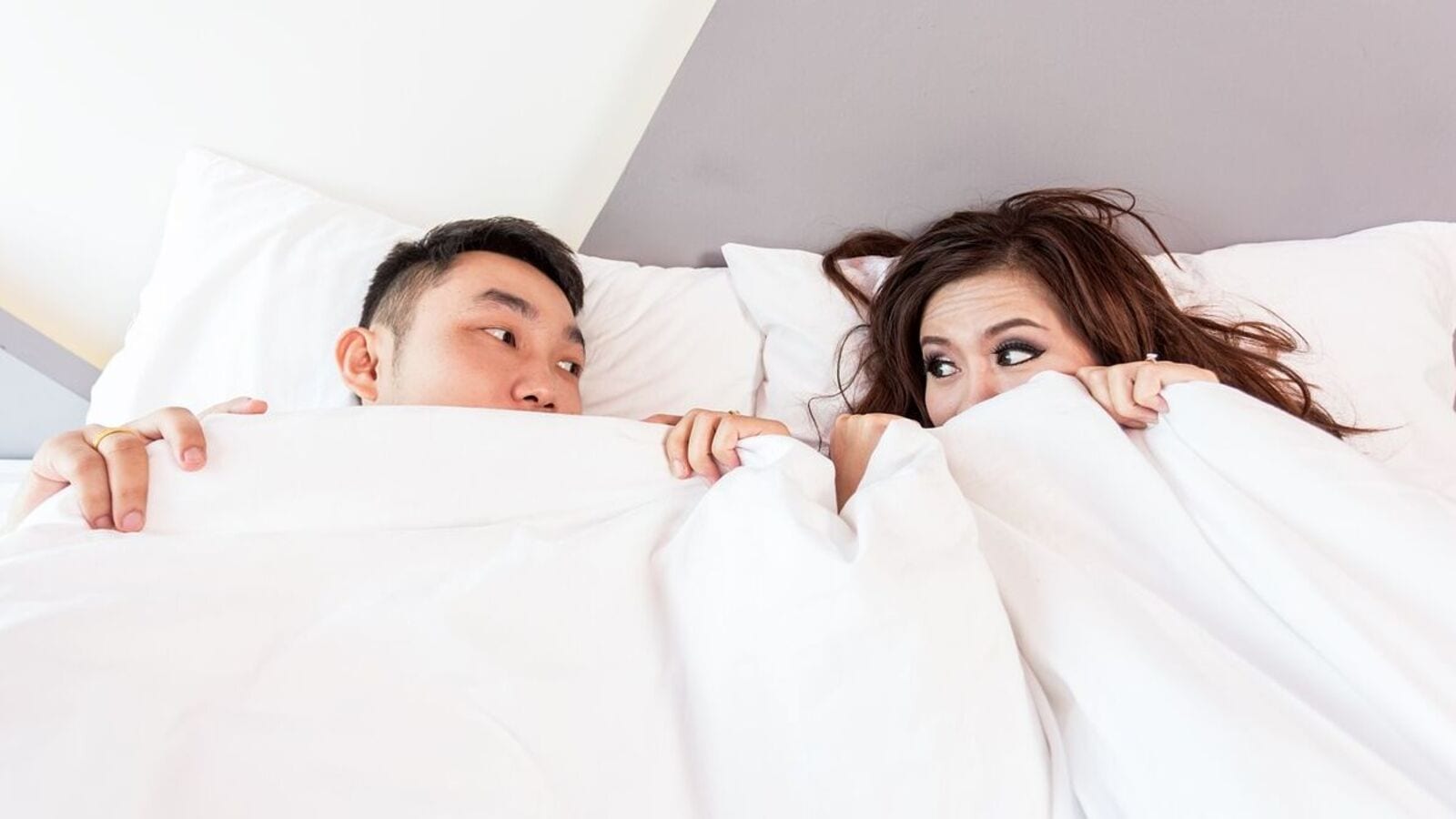 Yalangoch ona jinsiy aloqa Telefoningizga kirishda MFF porno videolarini bepul yuklab oling