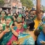 জয়ের উল্লাসে অকাল হোলিতে মাতল তৃণমূল কংগ্রেস।
