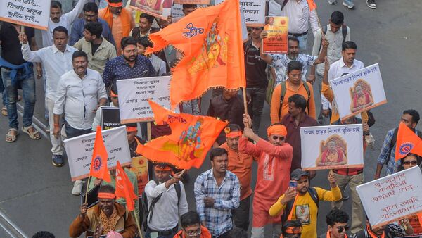 ইসকনের সাথে যুক্ত থাকায় বাংলাদেশের বিশ্ববিদ্যালয় থেকে সাসপেন্ড পড়ুয়া!