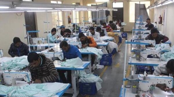 শ্রমিক সেজে হামলা, আক্রান্ত বাংলাদেশি জিন্স সংস্থার আধিকারিক, গর্জে উঠল বণিক মহল শ্রমিক সেজে হামলা, আক্রান্ত বাংলাদেশি জিন্স সংস্থার আধিকারিক, গর্জে উঠল বণিক মহল