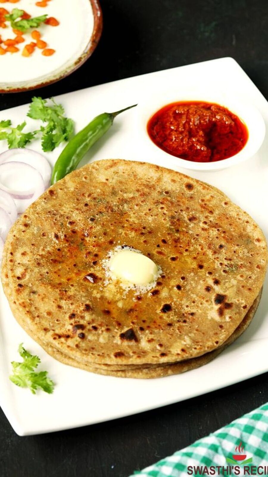 শীতের রাতে ডিনার জমে যাবে পরোটায়! শুধু সঙ্গে থাকুক এই ৭ আচার, দেখুন রেসিপি