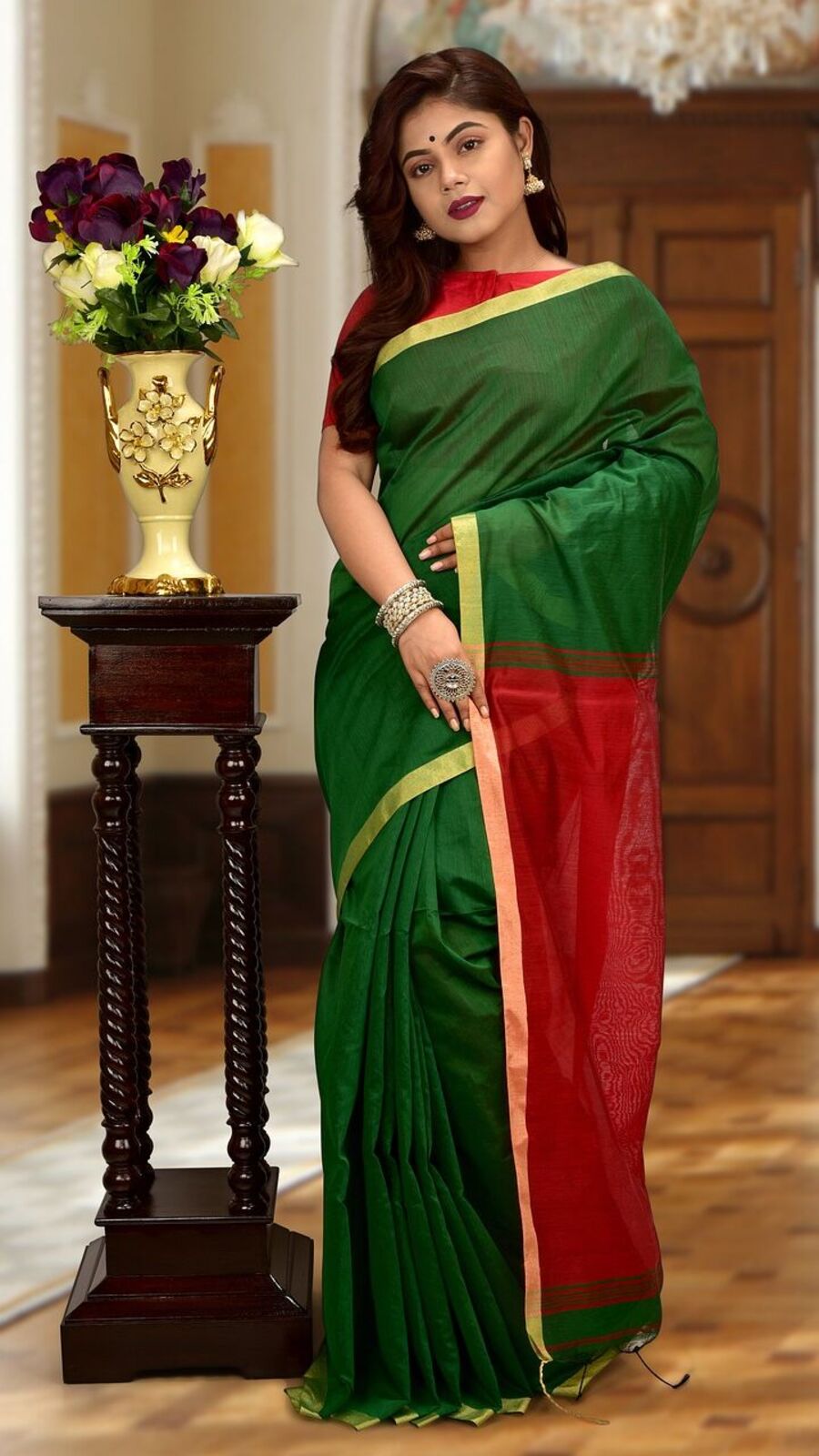 পুরনো শাড়ি ফেলে দেবেন না, এই সহজ উপায়ে পুনরায় ব্যবহার করুন