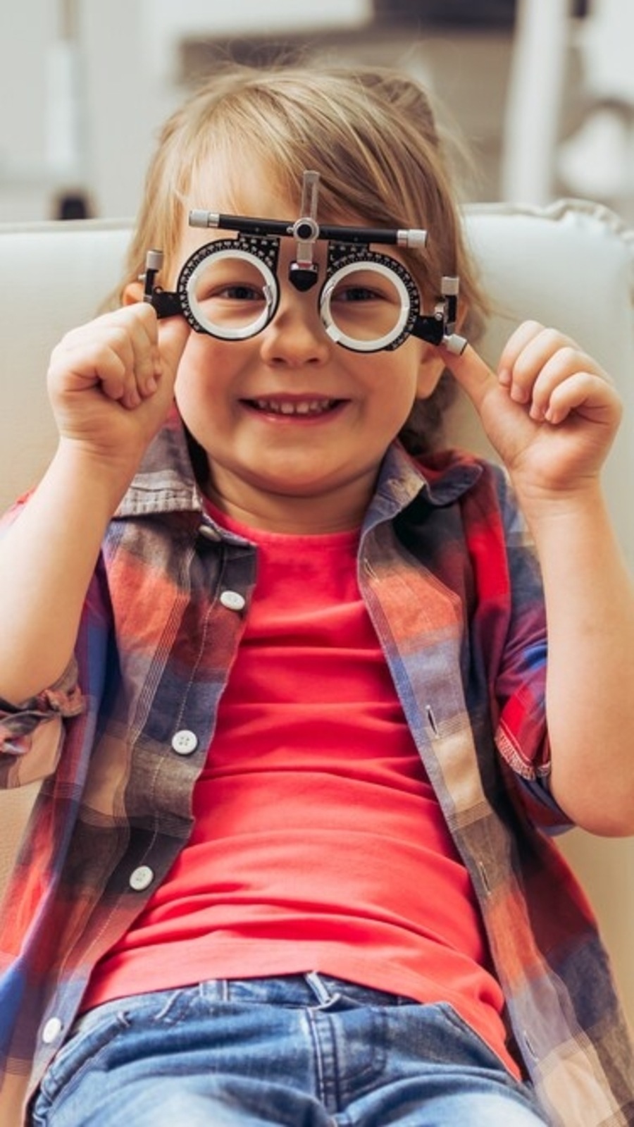 আপনার সন্তানেরও চোখের সমস্যা! মাথায় রাখুন এই ৯ টিপস