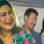 মাত্র ১৮ বছর বয়সে পালিয়ে বিয়ে করেছিলেন জোজো! মিস থেকে হয়েছিলেন মিসেস, তবে দর্শক-শ্রোতাদের কাছে আজও তিনি মিস জোজো নামেই পরিচিত। ৬ বছর বয়স থেকে মঞ্চে গান গাইছেন জোজো, করেছেন অভিনয়ও। সদ্যই ৫০-এ পা দিয়েছেন।&nbsp;