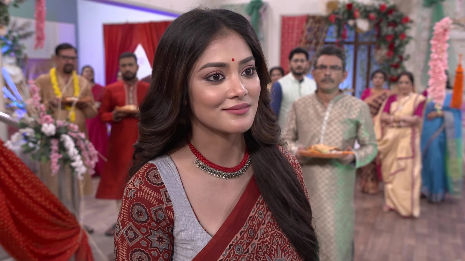 Dunyodagi eng gozal travestit sikni soradi. Erotik jonli rasmlar