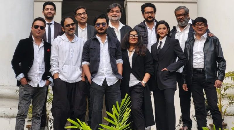 পরিচালকের সঙ্গে সত্যি বলে সত্যি কিছু নেই-র টিম পরিচালকের সঙ্গে সত্যি বলে সত্যি কিছু নেই-র টিম