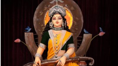সরস্বতী পুজো ২০২৫ কবে পড়ছে, দেখে নিন তিথি। (instagram)