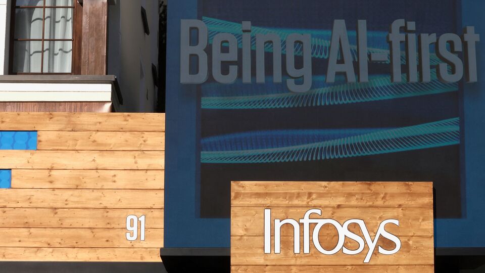 &nbsp;NITES এর দাবি ইন্ডাস্ট্রিয়াল ডিসপিউটস অ্য়াক্ট ১৯৪৭ অনুসারে কঠোর আইনগত ব্যবস্থা নিতে হবে। এনিয়ে তদন্তের দাবিও করা হয়েছে। এই ধরনের ছাঁটাই প্রক্রিয়া যাতে আগামী দিনে করা &nbsp;না হয় তার দাবিও করা হয়েছে।&nbsp;&nbsp;REUTERS/Yves Herman(REUTERS)