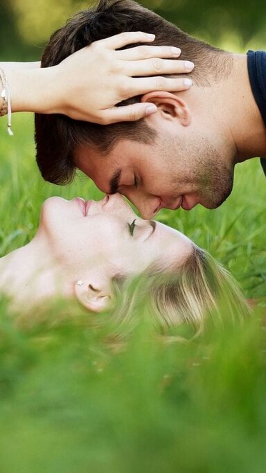 ভ্যালেন্টাইন্স ডে ২০২৫ কেমন কাটবে? রইল মেষ থেকে মীনের রাশিফল